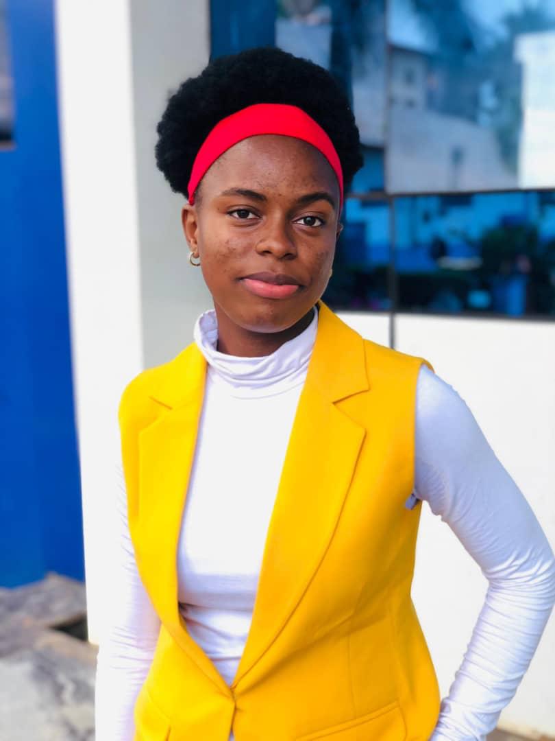 Yvanna – Consultant Digital